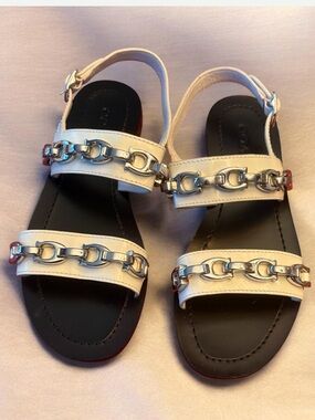 COACH WOMENS EDEN FLAT SANDAL WITH SIGNATURE CHAIN WHITE SIZE 5.5B